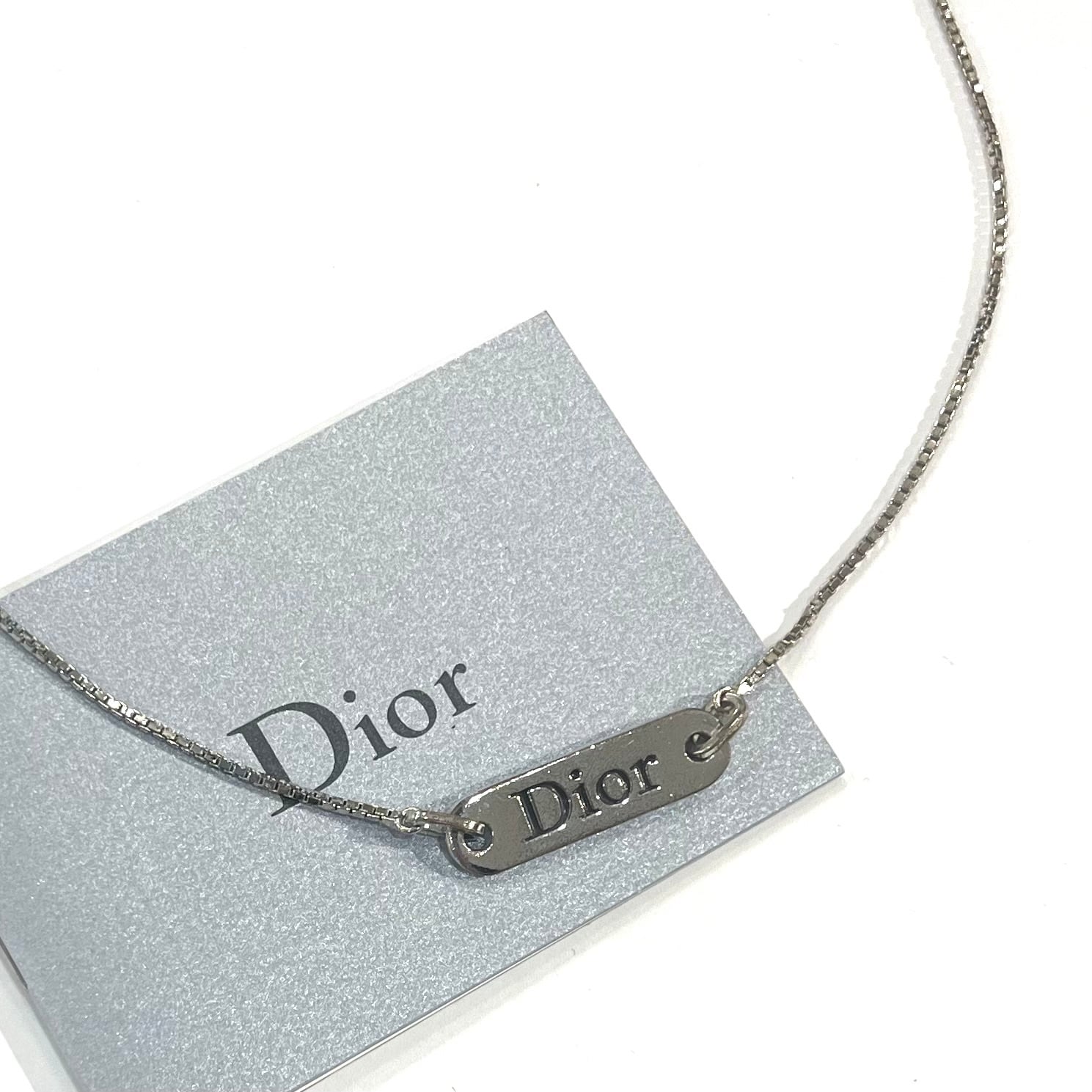Christian Dior】2566 DIOR プレートディオールロゴ ラインストーン