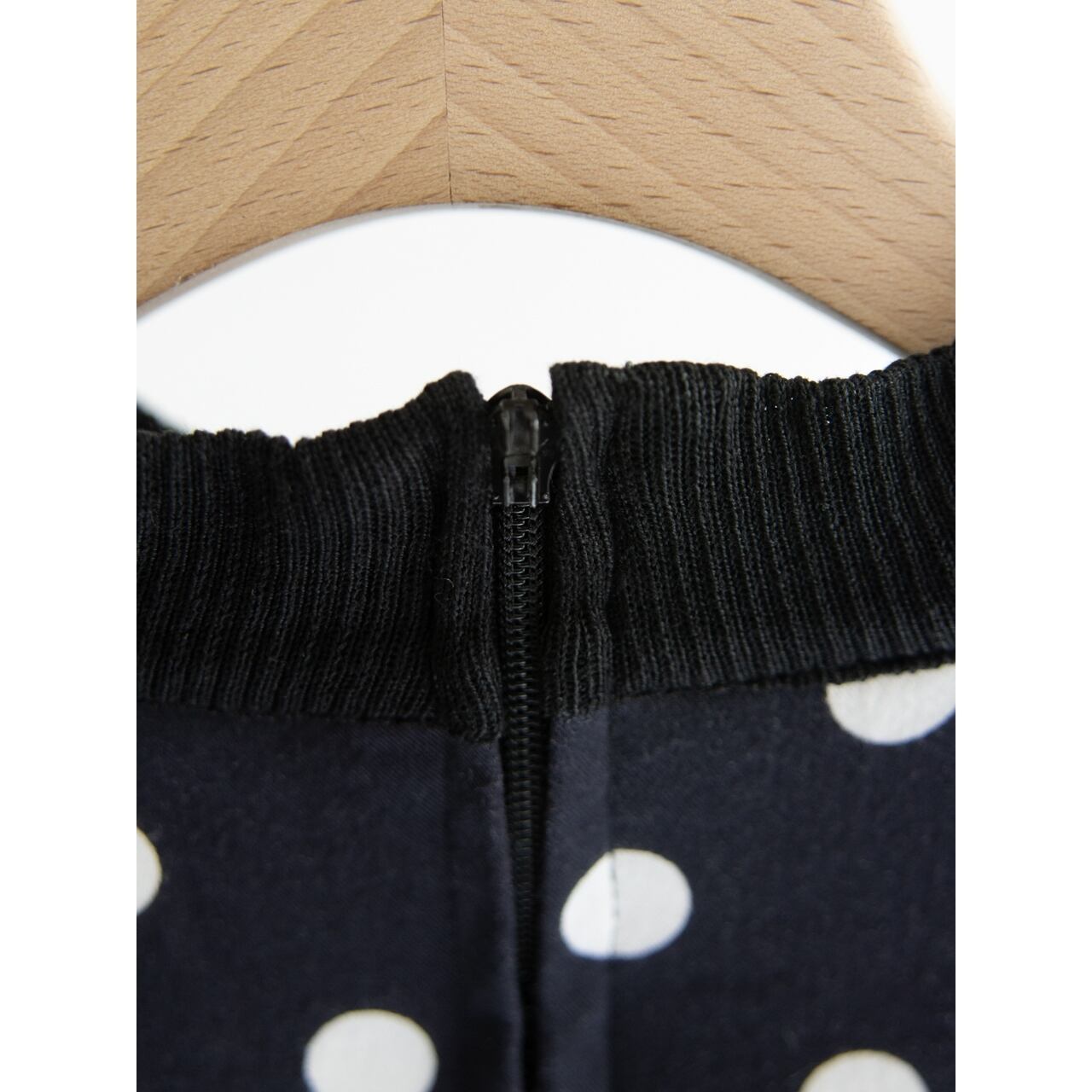 【Gianni Versace】Made in Italy Viscose-Nylon-Acrylic Dot Pullover(ジャンニヴェルサーチ イタリア製 ドット柄ストレッチプルオーバー)