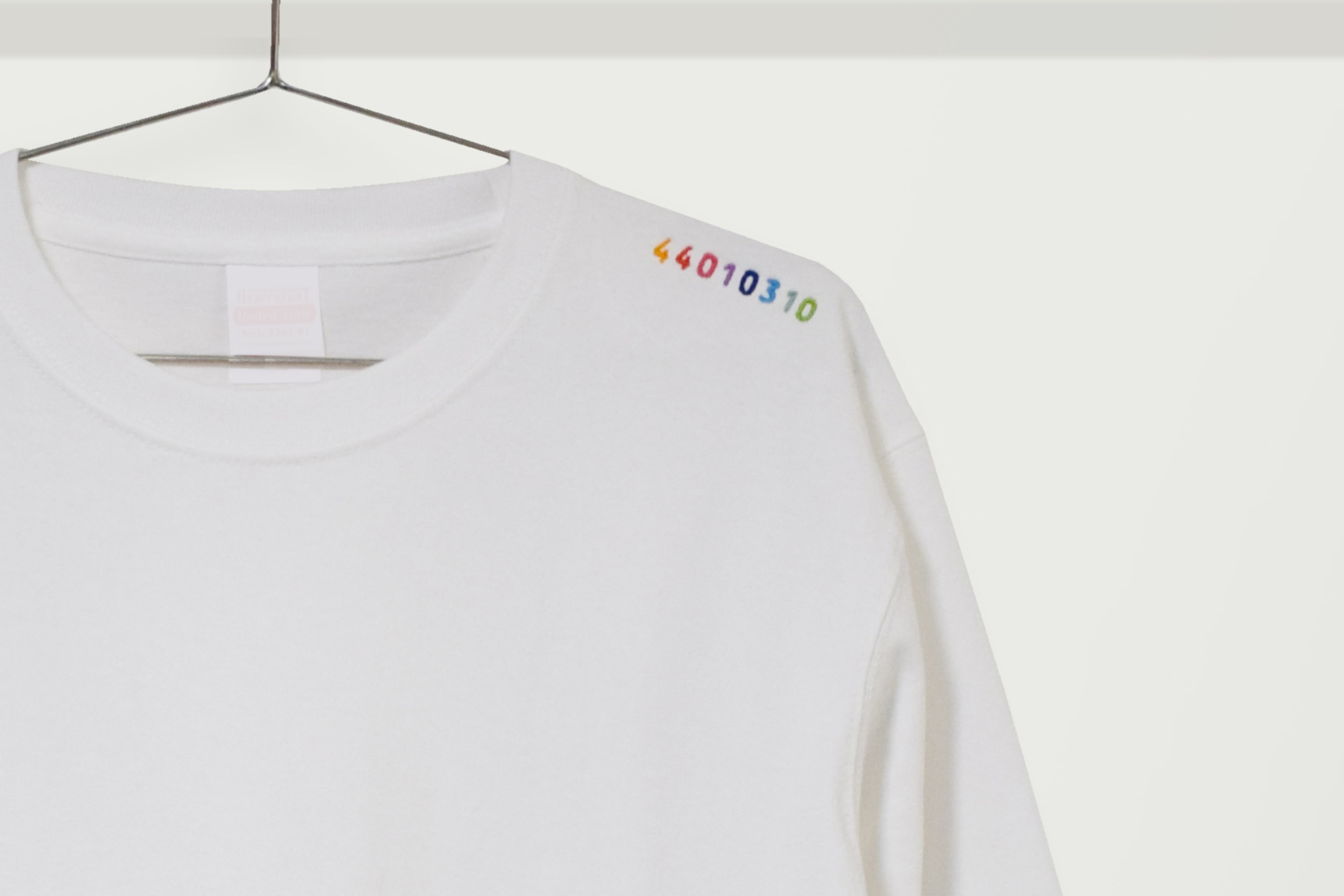 アップル純正　半袖ポロシャツ虹色リンゴ刺繍入と1997LaboFinder CD 刺繍☆半袖Tシャツ／虹色バーコード（WH） | 440design