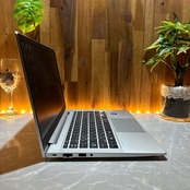 美品2023年モデル‼️HP Elitebook 630 G10☘Core i5第13世代☘メモリ16GB☘フルHD☘人気ノートパソコン