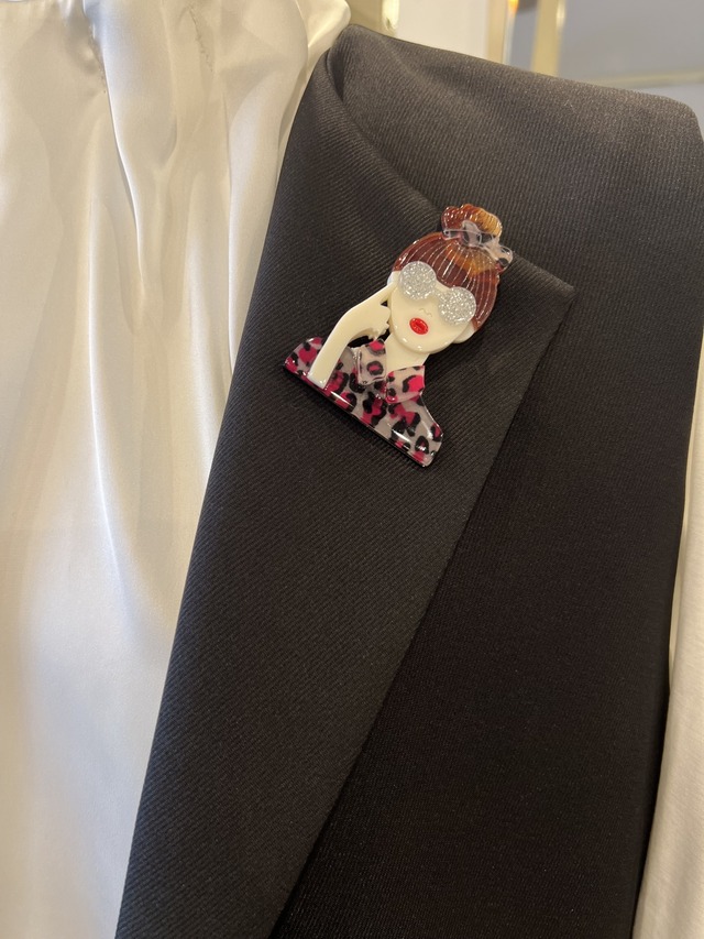 ブローチ（メガネ）