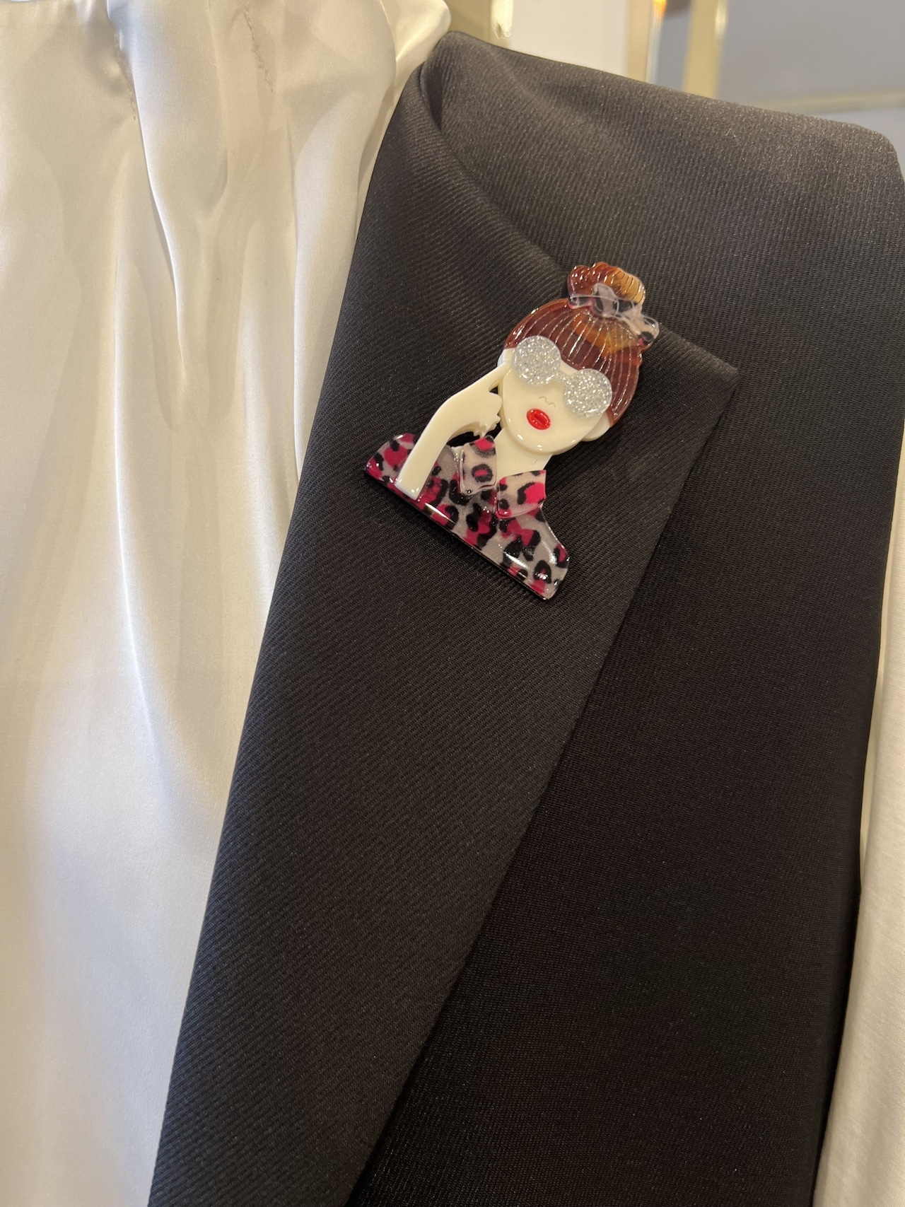 ブローチ(メガネ)