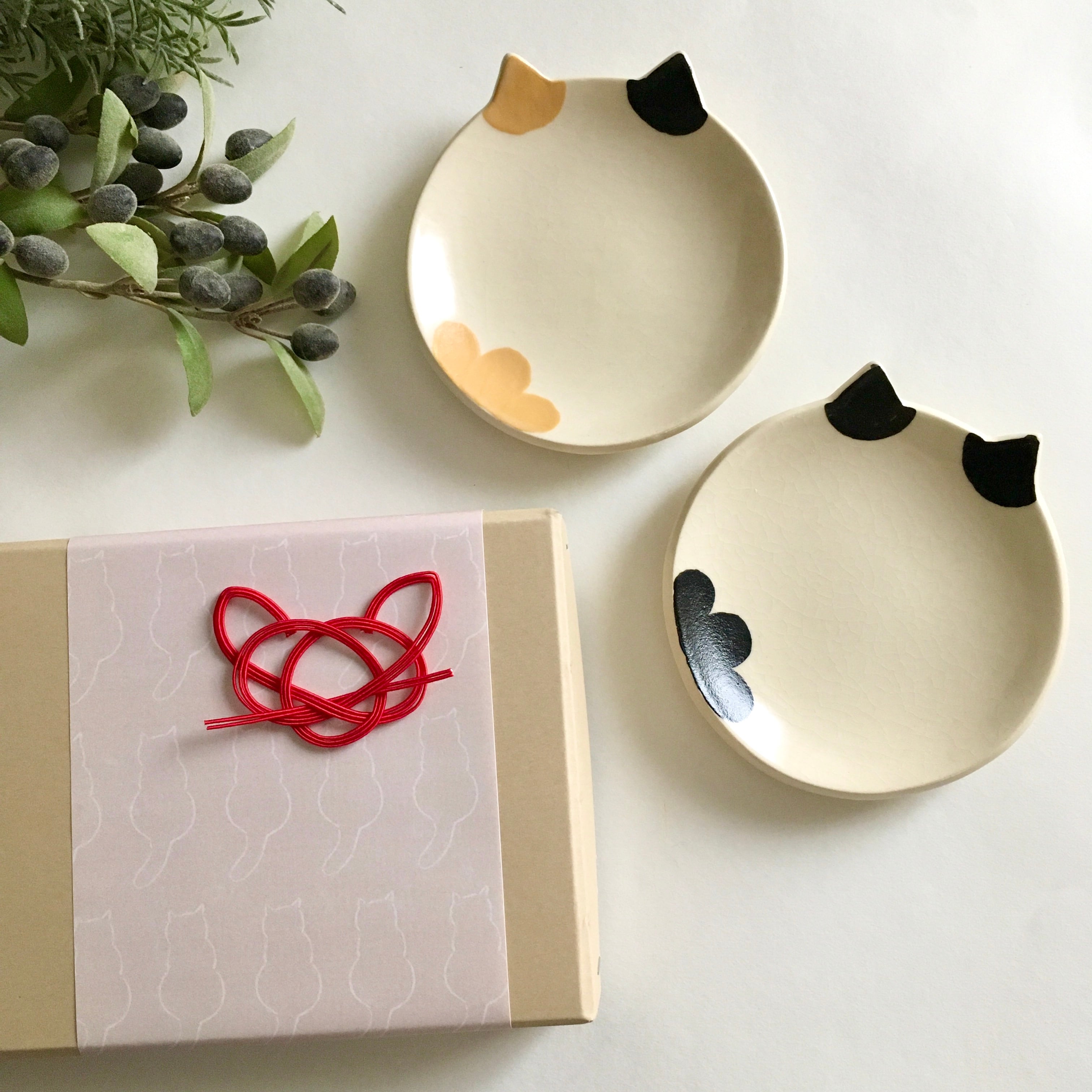 選べる猫の小皿2枚セット｜猫好きさんへ贈る 手づくり陶器 | みなかわねこ