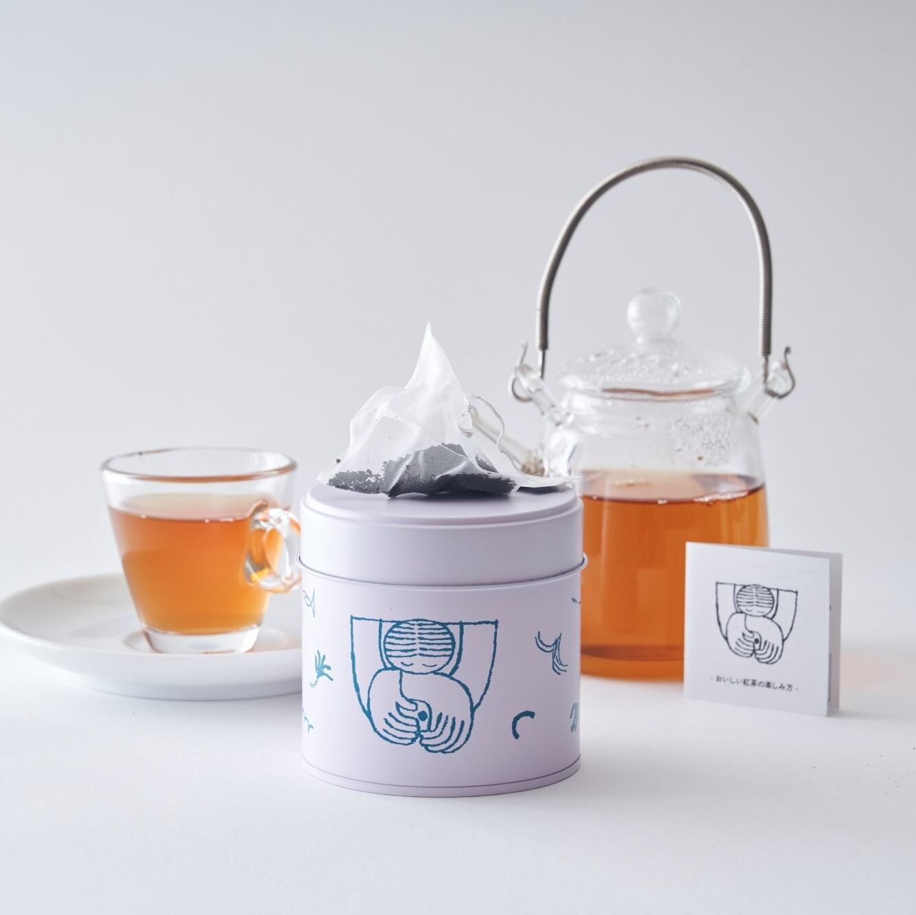 Original 土屋未久 描きおろしイラスト入り紅茶缶 ホワイト 毎日飲みたい いつもの紅茶 Cafe Books Bibliotheque Online Store