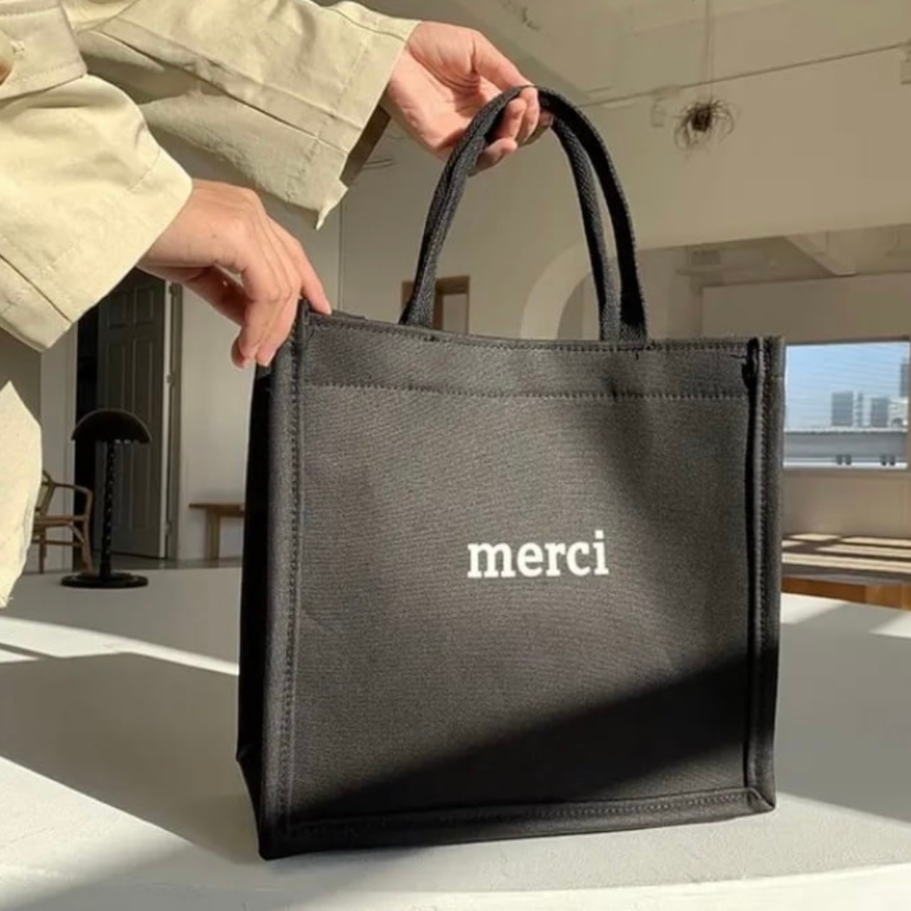 Merci♥Merci キャンバストートバッグ Sサイズ 25年新2色 即納】【2color】merciキャンバストートバッグ | mary