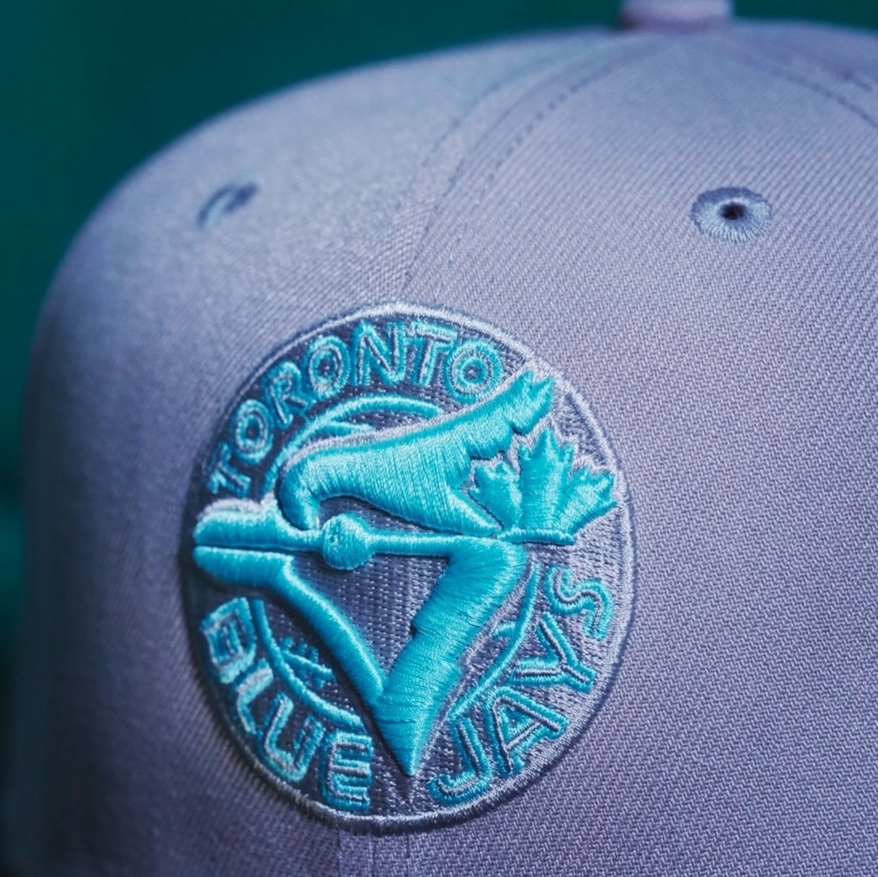 【gifthat別注】NEW ERA 59FIFTY/5950 TORJAYCO GRAY BLACK SEAGLASS