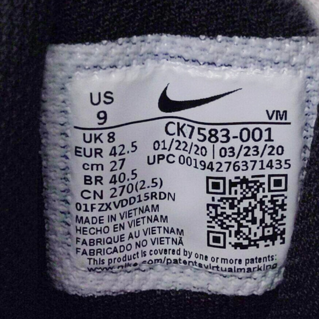 NIKE(ナイキ)オールブラックローカットスニーカー/ブラック