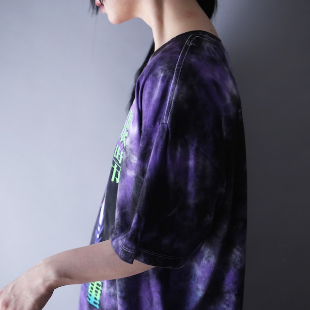 "東京喰種" psychedelic poison color over silhouette h/s tee