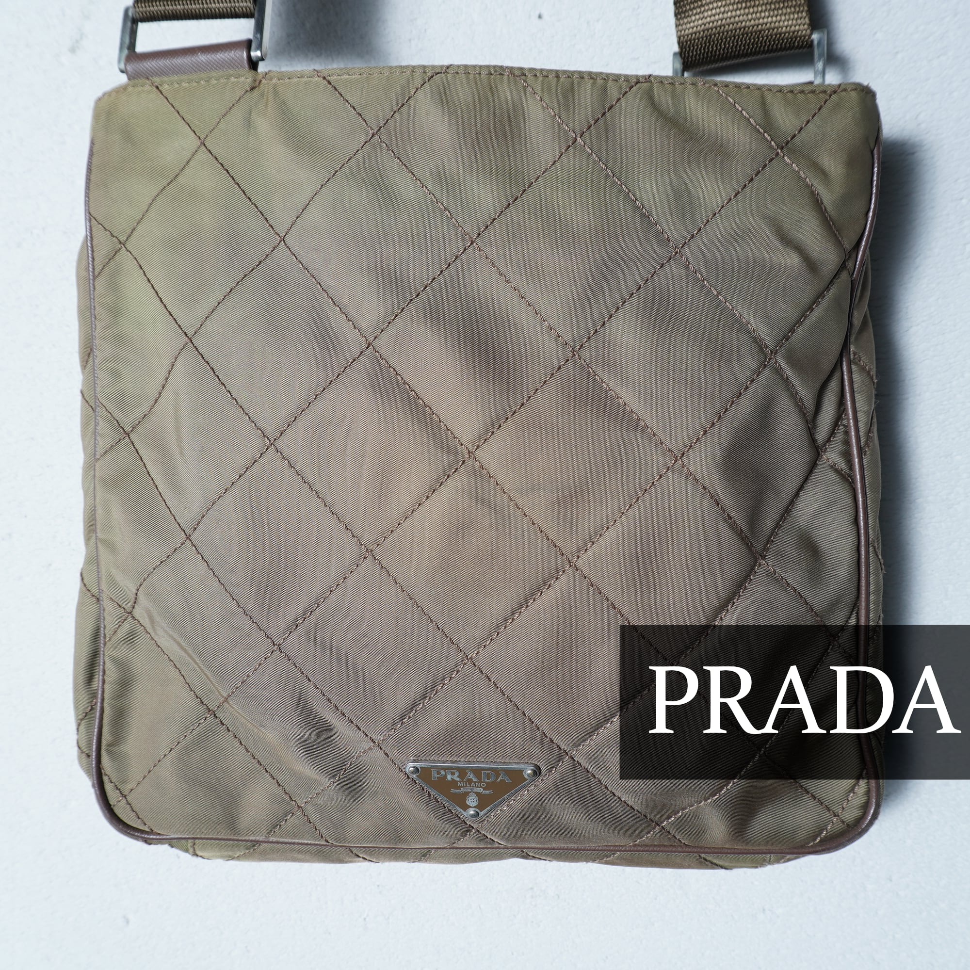 PRADA キルティング 三角ロゴ ショルダーバッグ ナイロン ベージュ 