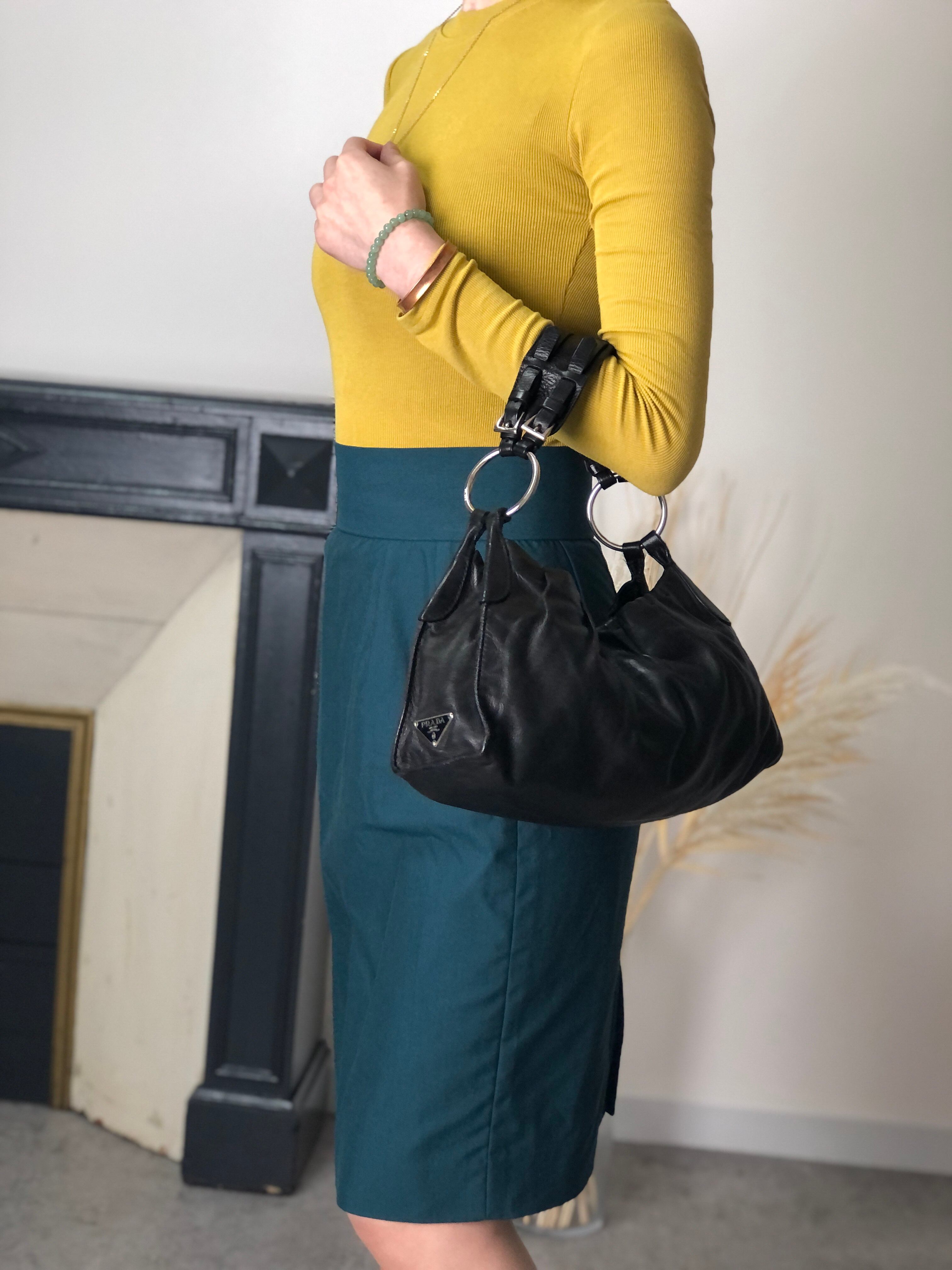 PRADA プラダ ショルダーバッグ ブラック トライアングルロゴ レザー ホーボーバッグ vintage ヴィンテージ オールド bs6gm7