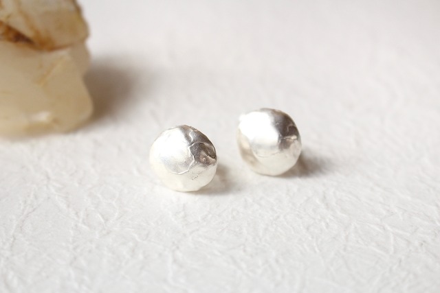 full moon イヤリング