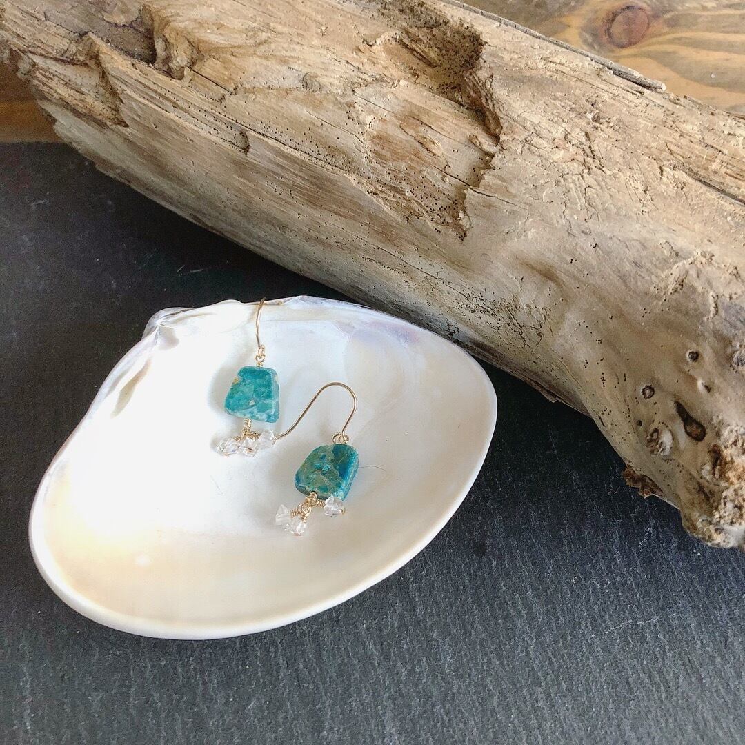 ブルーオパール×ハーキマーダイヤモンドのピアス