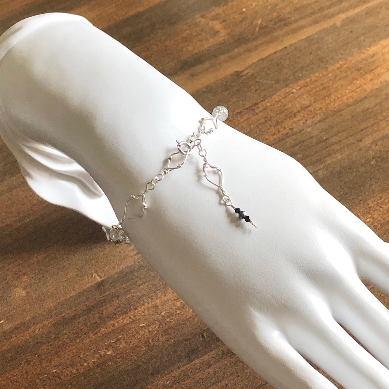 アニバーサリー・クリスタル (4月) シルバープルーフ 誕生石　クリスタル シルバークラッククリスタル ブレスレット(4月誕生石)】シルバー