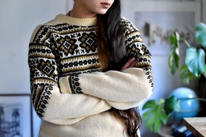 70's- -vintage- "Nordic knit sweater"