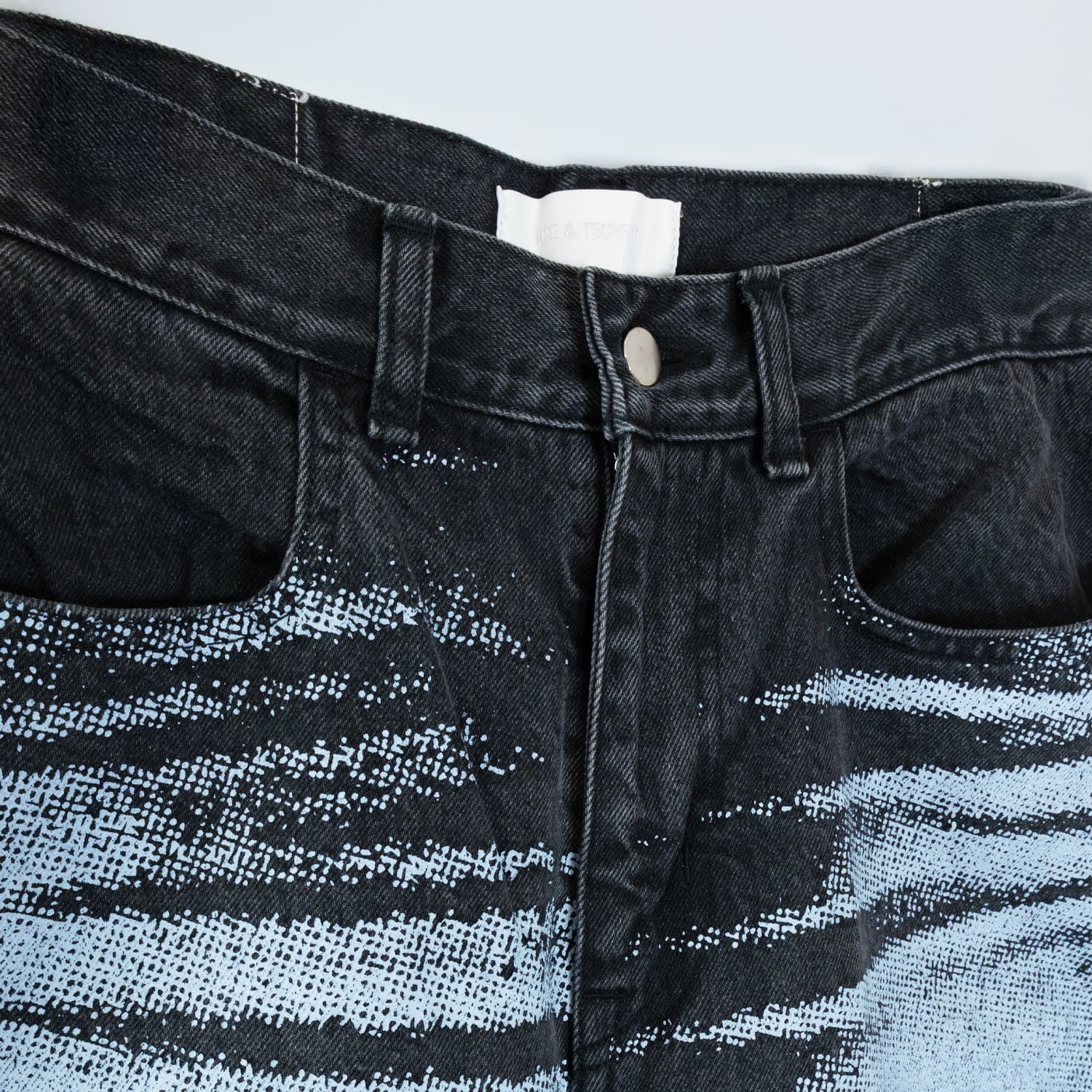 UNEEK BASEMNT - Discover independent style.