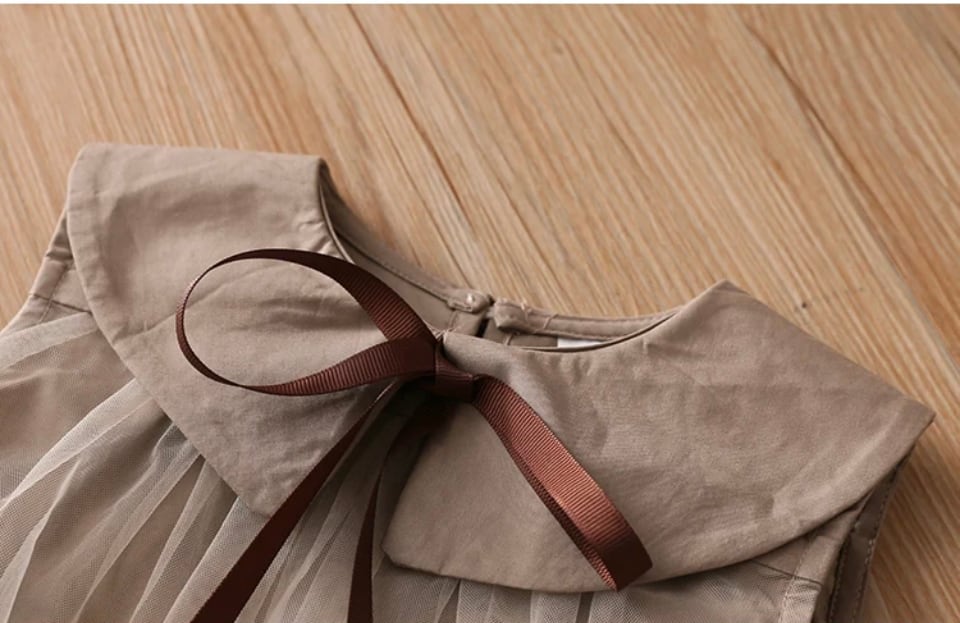 ノースリーブチョコレートワンピース••••••海外子供服 プチプラ ドレス 韓国 ラウンドカラー 付襟 ナチュラル リボン 発表会 フォト イベント キッズ