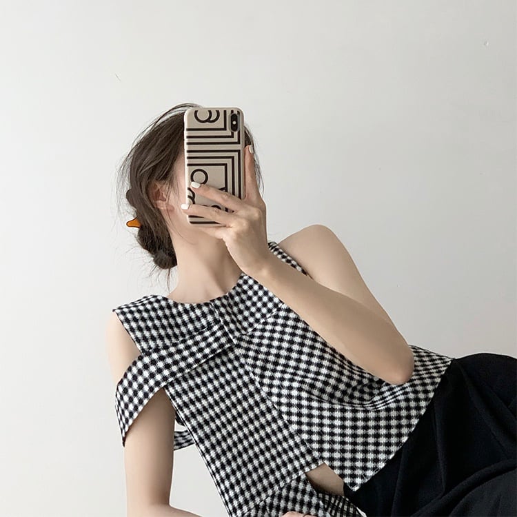 再入荷】チェック柄ノースリーブアシンメトリートップス | ROSE AURA