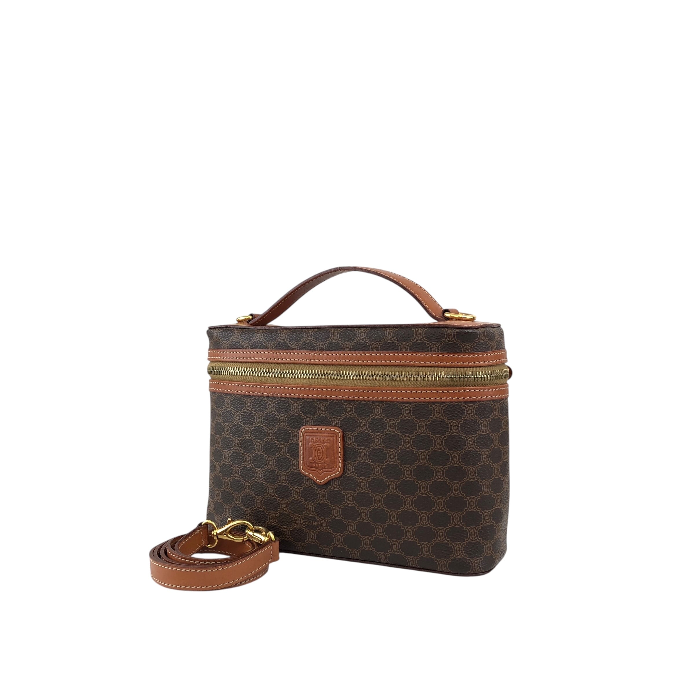 セリーヌ　　バニティ　2way ショルダーバッグ　マカダム　ブラウン CELINE セリーヌ マカダム ショルダーバッグ ブラウン ブラゾン型押し