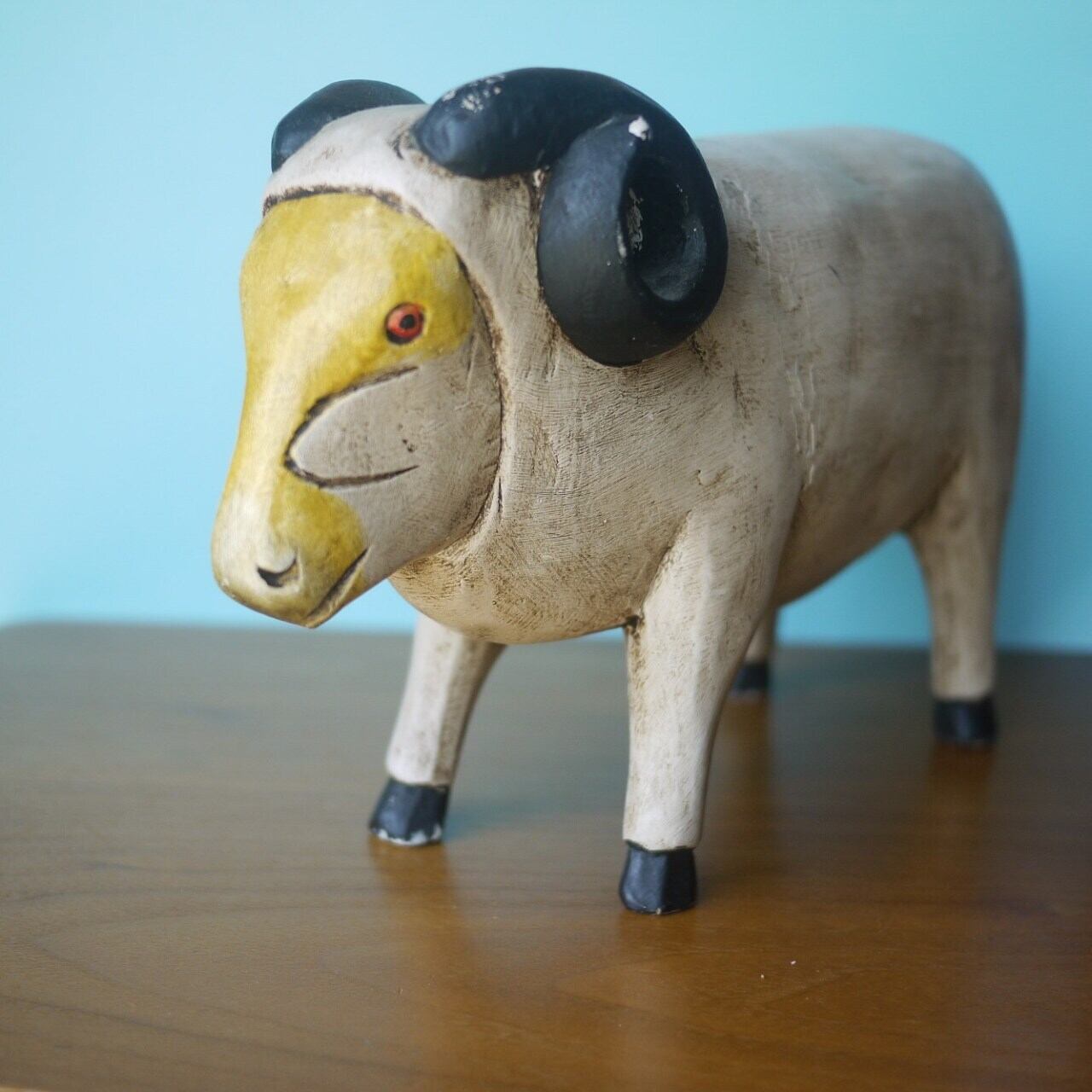 民族衣装人形2 マチョー人形 ハンガリー カロチャ東欧マチョー刺繍