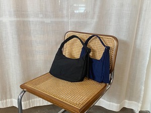 【BAGGU】nylon square bag(S)