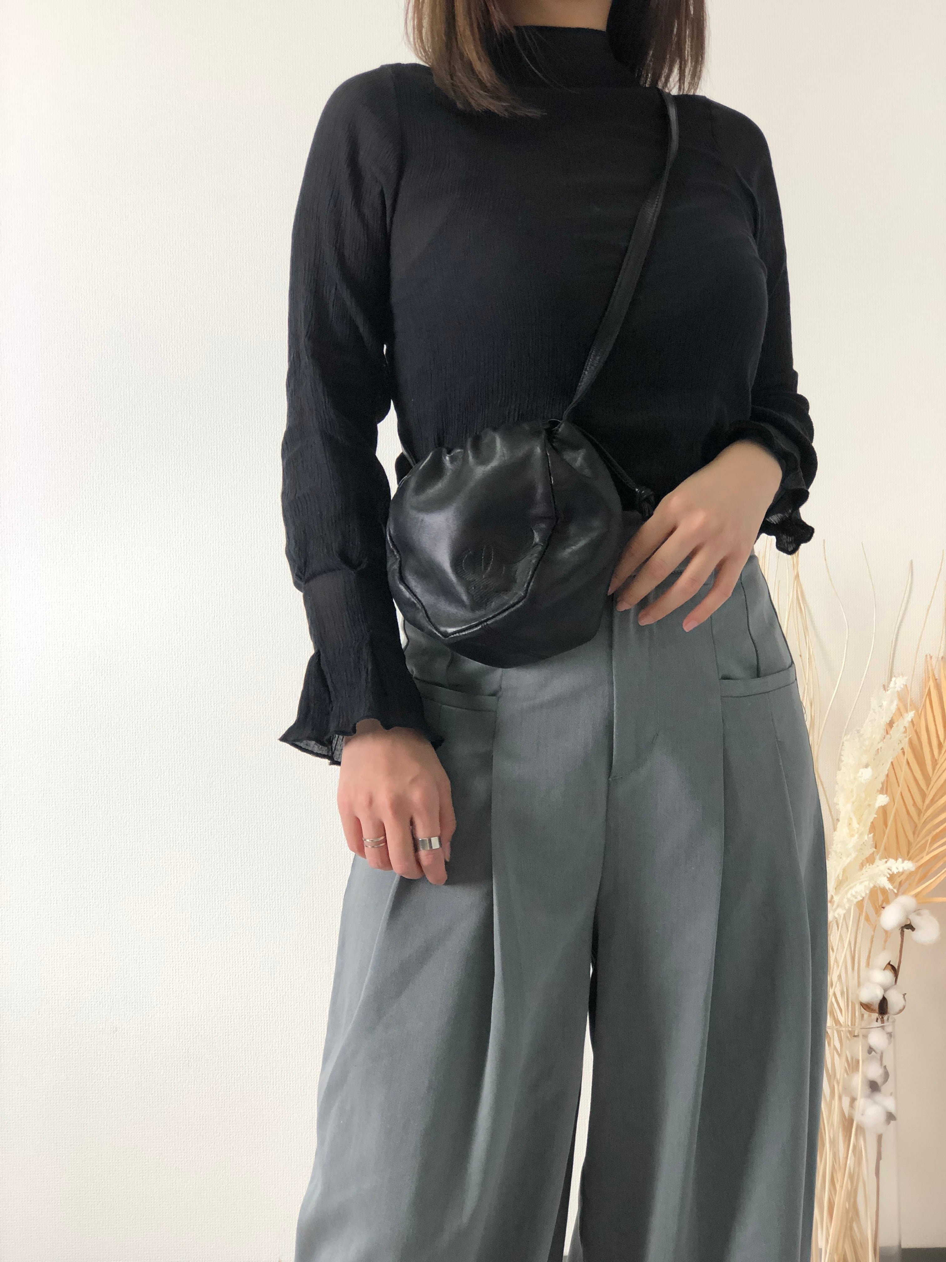 LOEWE ロエベ アナグラム ナッパレザー ミニバッグ 巾着