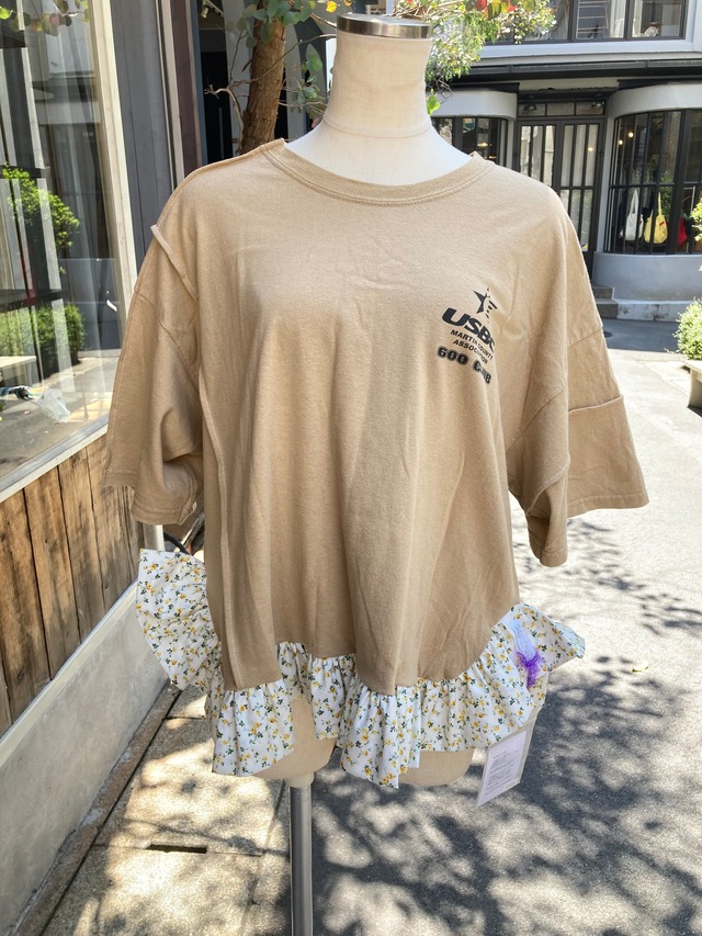 【5/17(日)18:00-5/20(水)12:00まで✨】remake Tee（ベージュ×小花柄）