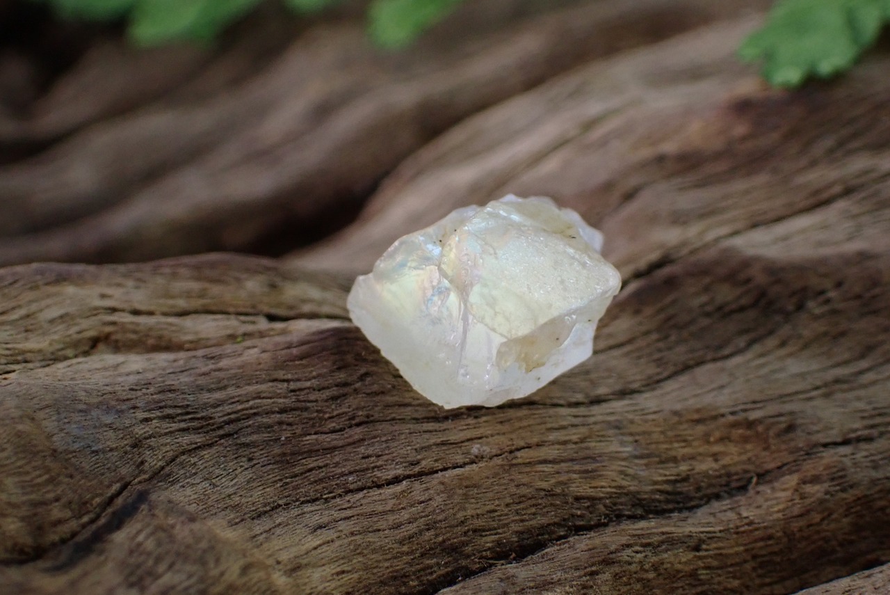 アンデシンラブラドライト原石　4.74ct　[C3‐274]