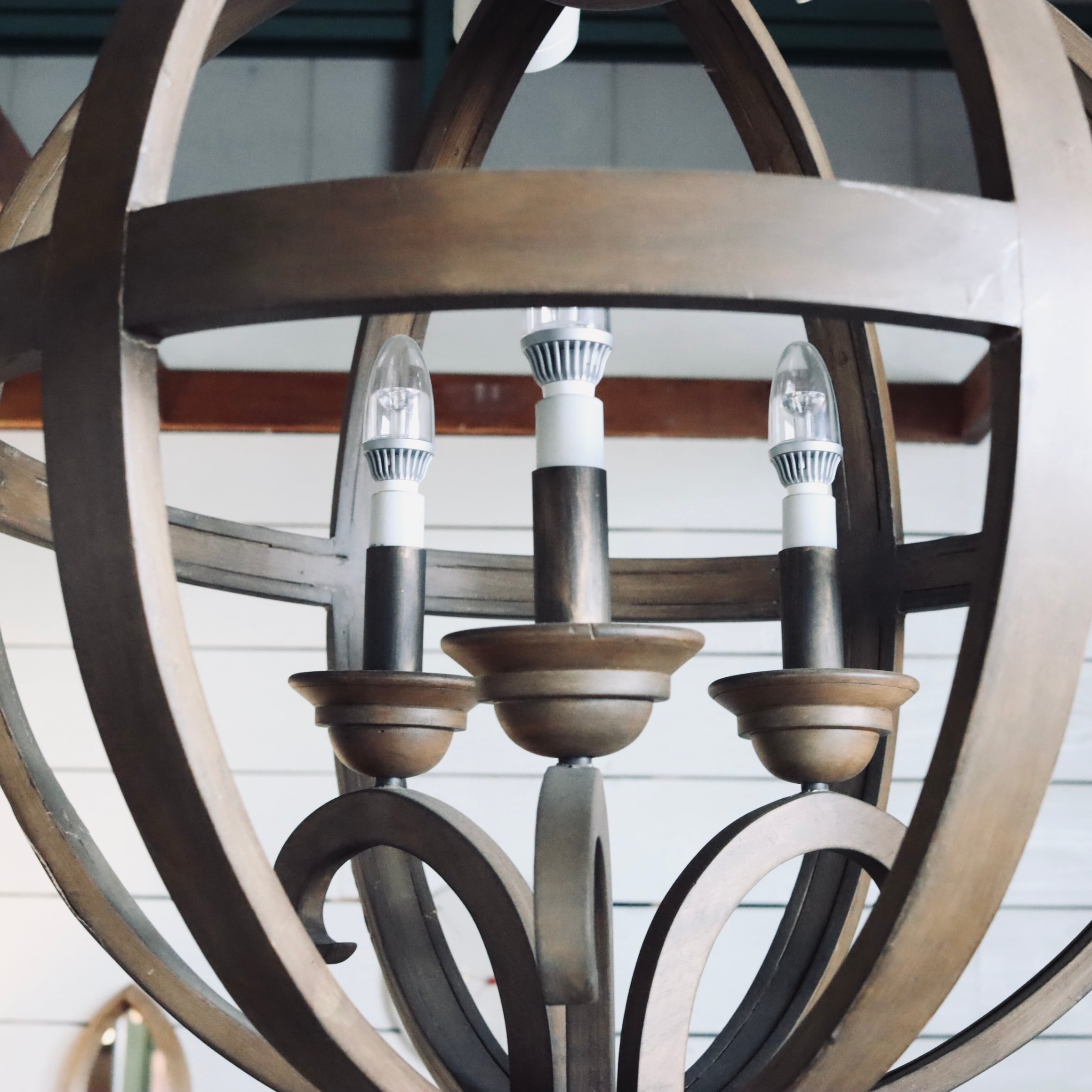 AXEL ORB CHANDELIER / CURREY & COMPANY | clapp vintage 寒川倉庫店