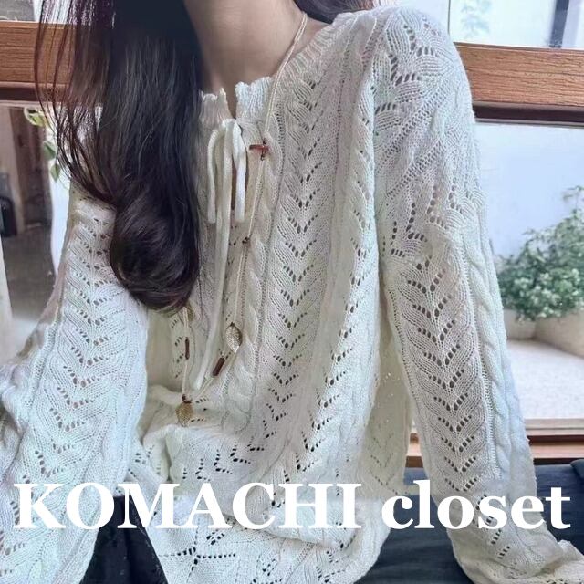 【送料無料】 ニット プルオーバー オルチャン 長袖 ラウンドネック リボン デザイン カラバリ 韓国 レディース ホワイト ブラック ピンク ライトブルー イエロー 白 黒 青 黄色 ニットソー 定番 着回し スリム 体型カバー かわいい 大人可愛い きれいめ シンプル カジュアル 大人 上品 おしゃれ 大人女子 こなれ キュート 個性的 抜け感 デート 女子会 お泊まり 休日 ショッピング 着回し 普段使い コーデ スタイル 楽ちん モテ トレンド ラフ 透け感