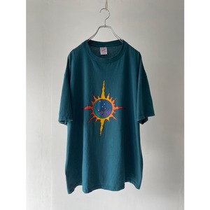 art print T-shirt