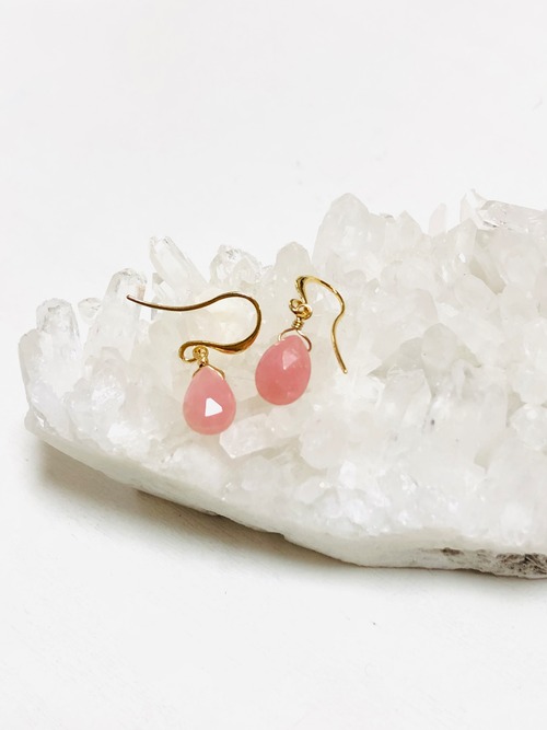 愛を叶える石♪ピンクオパールの一粒ピアス