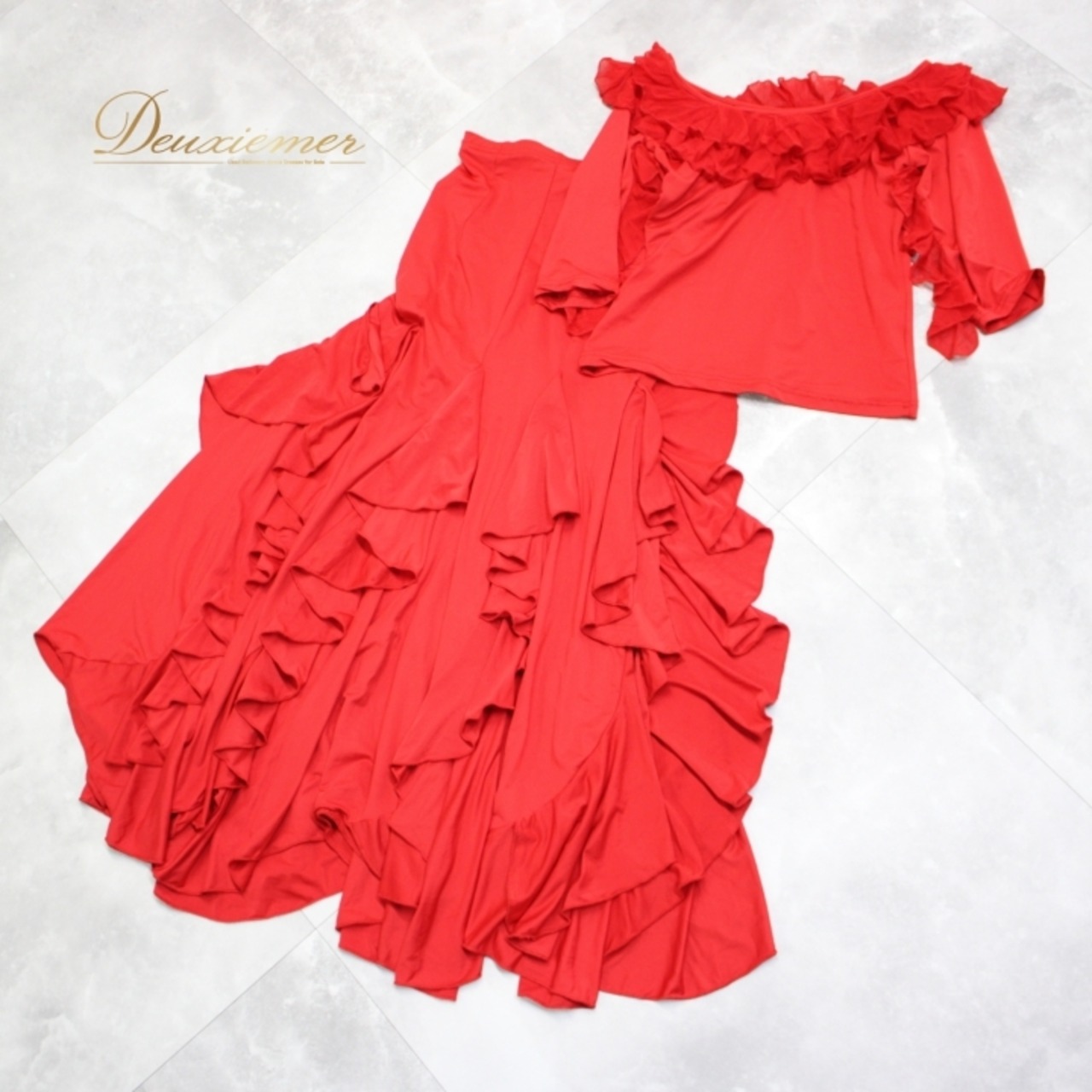 社交ダンス 衣装 スタンダード 上下セット ツーピース レッスンウェア パーティ衣装 無地 赤 フリル レッド系 派手 ロングスカート かわいい フリル付き おしゃれ ストレッチ マイクロファイバー カジュアル トレーニング ダンスレッスン ミニスカート ファッション ロング丈 ランウェイ 素敵 ショッピング レディース 社交 ダンス 衣装 競技用 大人用 パーティー用