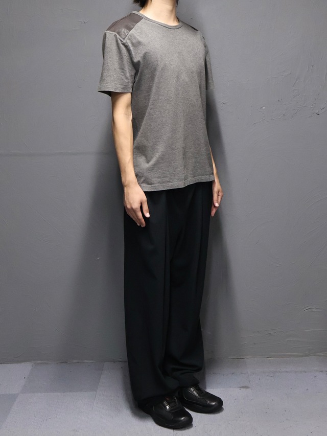 【GUCCI】leather switching t-shirt