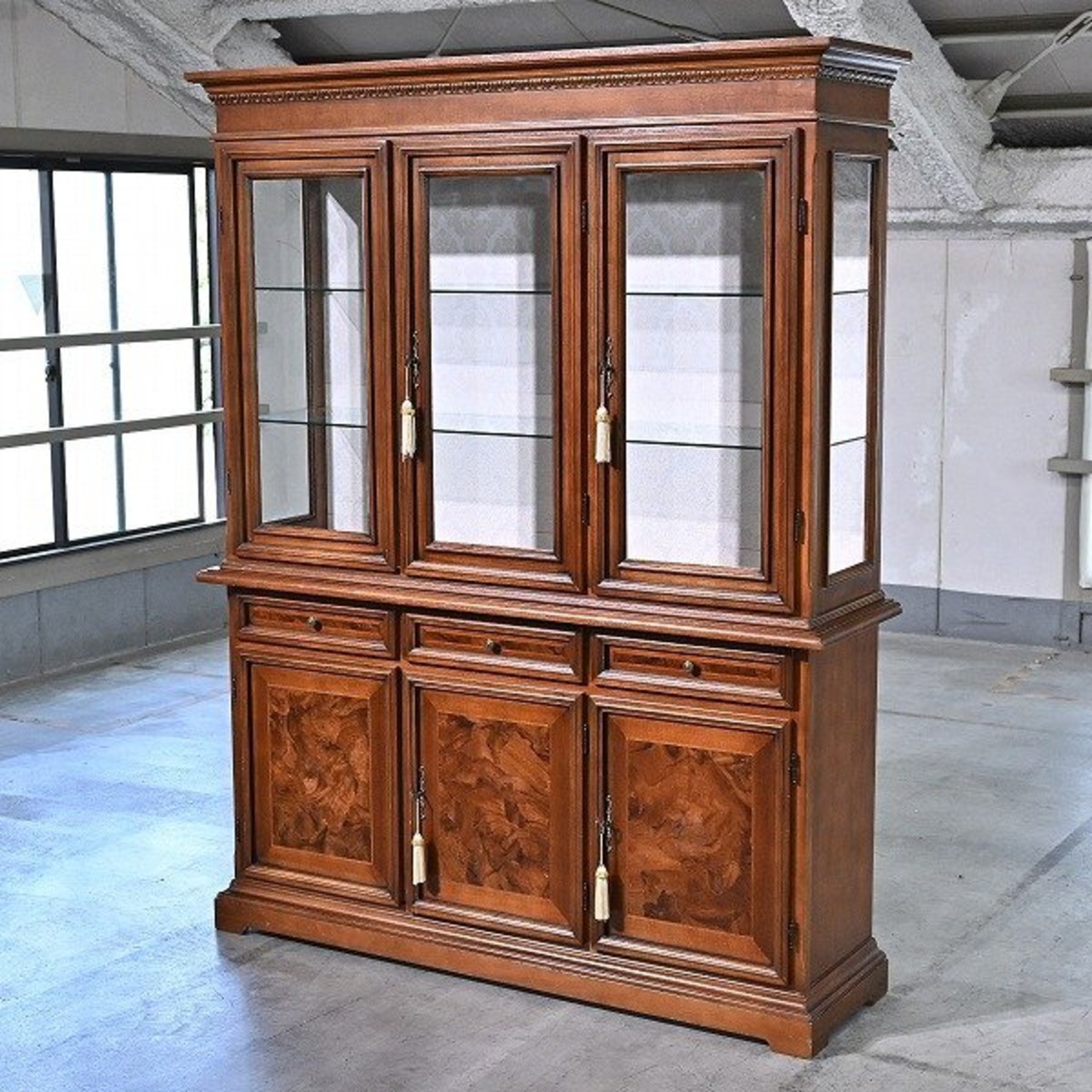★高級 イタリア製 Scappini & C「486」ディスプレイキャビネット マホガニー無垢材 飾り棚 コレクションケース キュリオ スカッピーニ【中古家具/中古インテリア/USED家具ユーズド家具/リサイクル】
