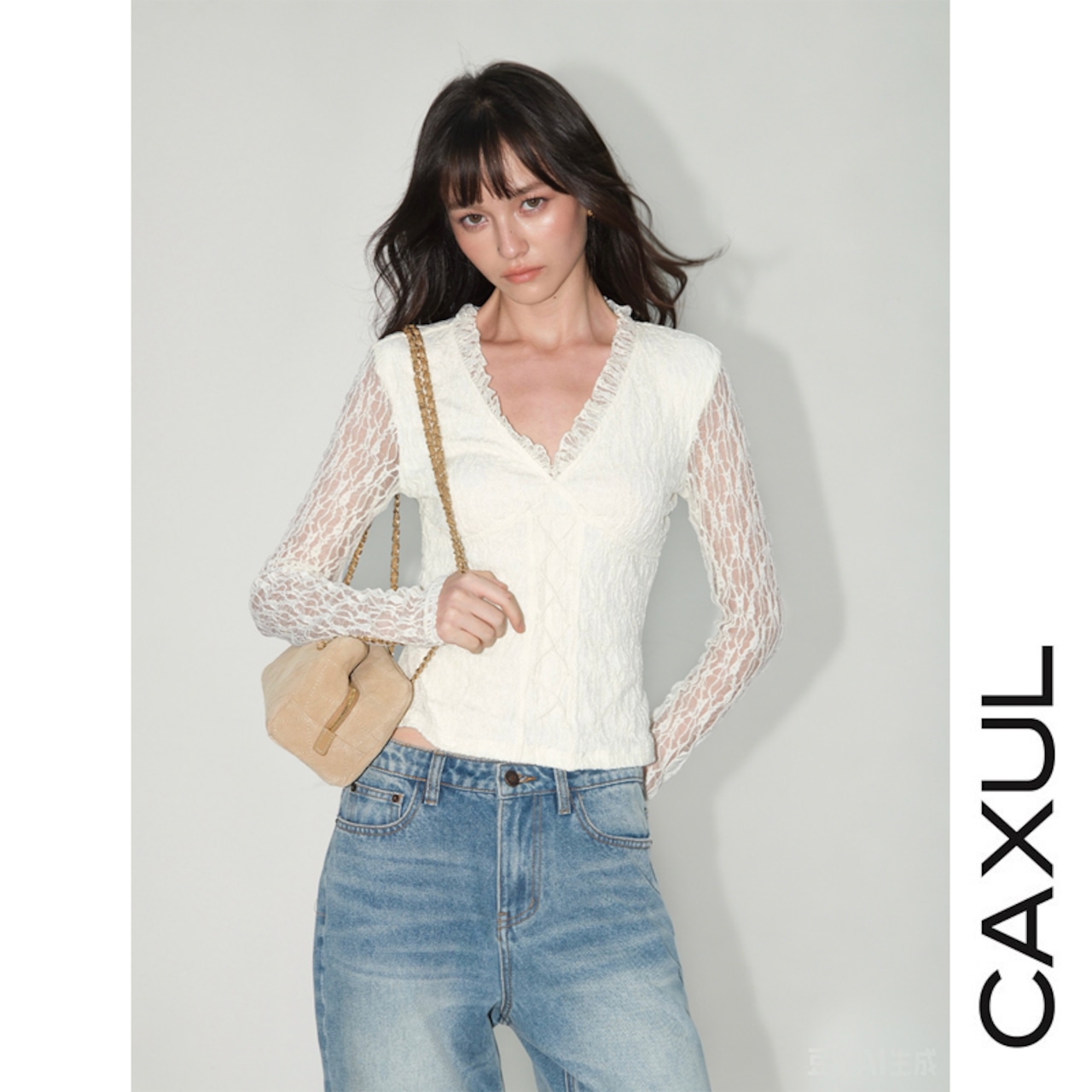 V-Neck Lace Sheer Top/2color