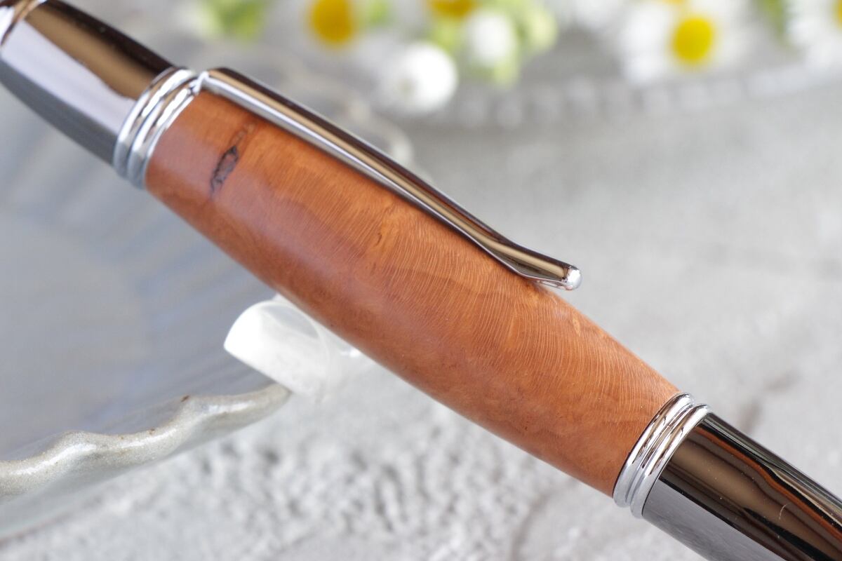 高級パイプ材 ブライヤー バール 瘤杢・Primus」木軸ボールペン 銘木