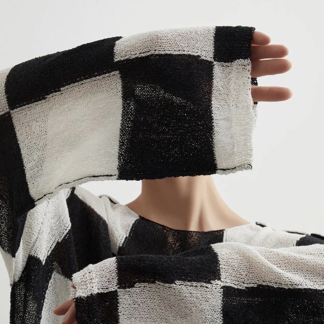 Oversized checkerboard knit sweater C1248