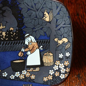 ARABIA Year Plate / アラビア イヤー プレート【B】〈 北欧・フィンランド・食器・皿・アンティーク・ヴィンテージ 〉114250