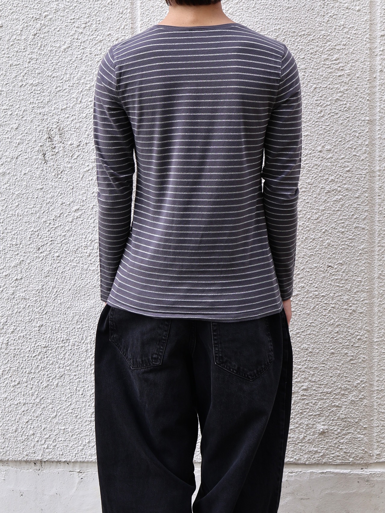 grey border long top