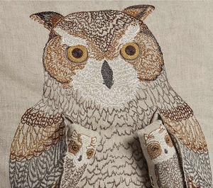 CORAL&TUSK「Owl Mama Pocket Pillow」フクロウ親子 ポケット・縫いぐるみ付きクッションカバー 40x40cm  (コーラル・アンド・タスク) | moncoeur powered by BASE