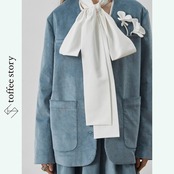 白光に踊る大きな結び：ボウタイシャツ《XU0277》