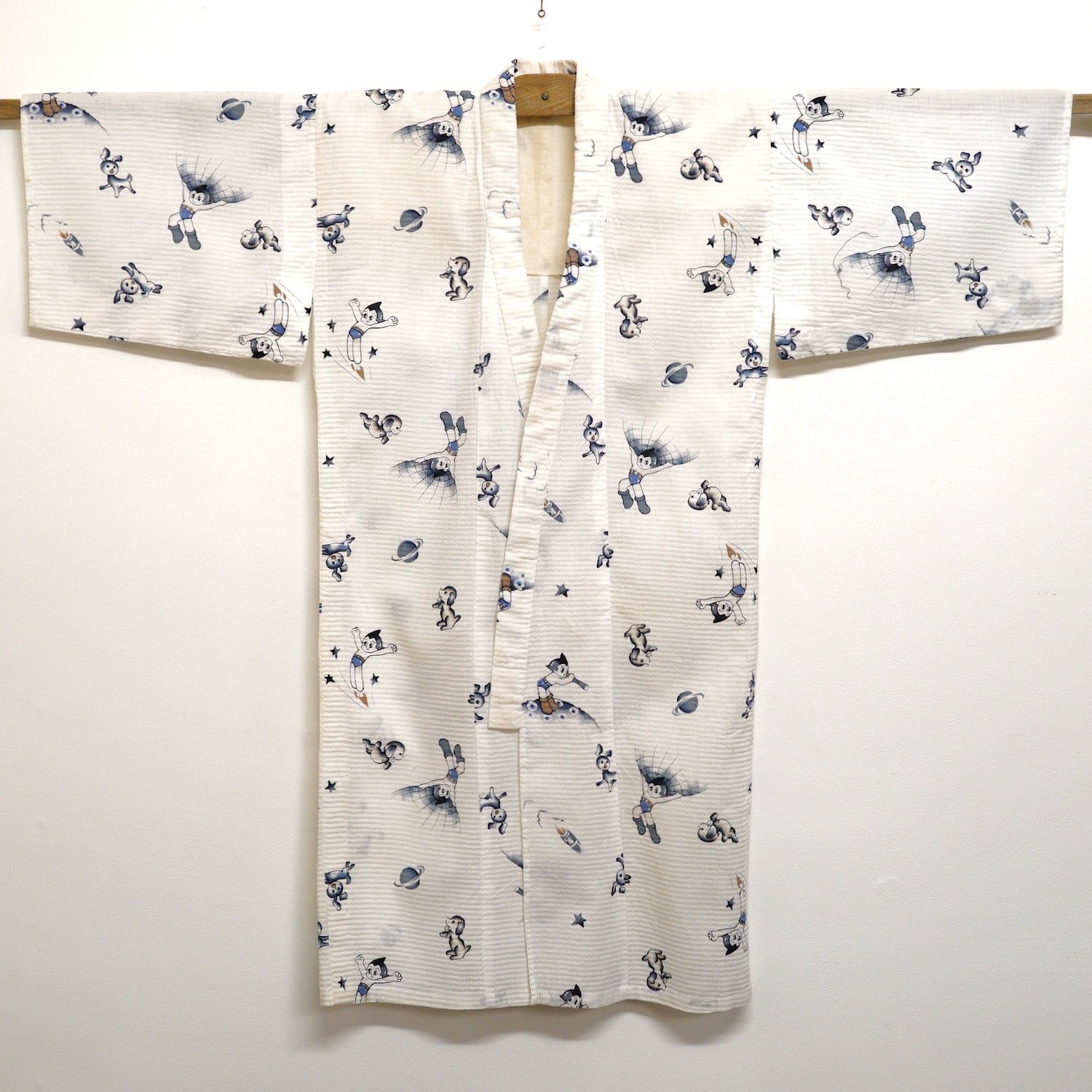 3391 鉄腕アトム 子ども浴衣 リップル地 昭和レトロ 手塚治虫