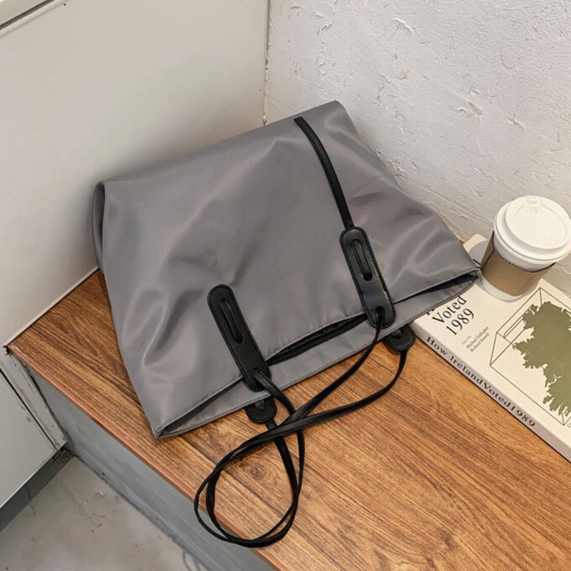 Tc714046 the canvet フラップ パック セリーヌ CELINE CELINE ハンドバッグ CLARA BAG 116882FQM トリオンフキャンバス 04LU Tan - ファッション通販 MAGASEEK
