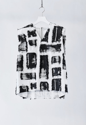 フリンジカットジャガード Vネックトップス ブラック×ホワイト