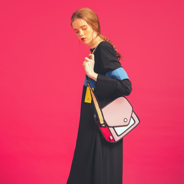 【Jump From Paper】JFP147 ショルダーバッグ／ピンク　Color Me In Collection / Giggle Pink Shoulder Bag 正規輸入品