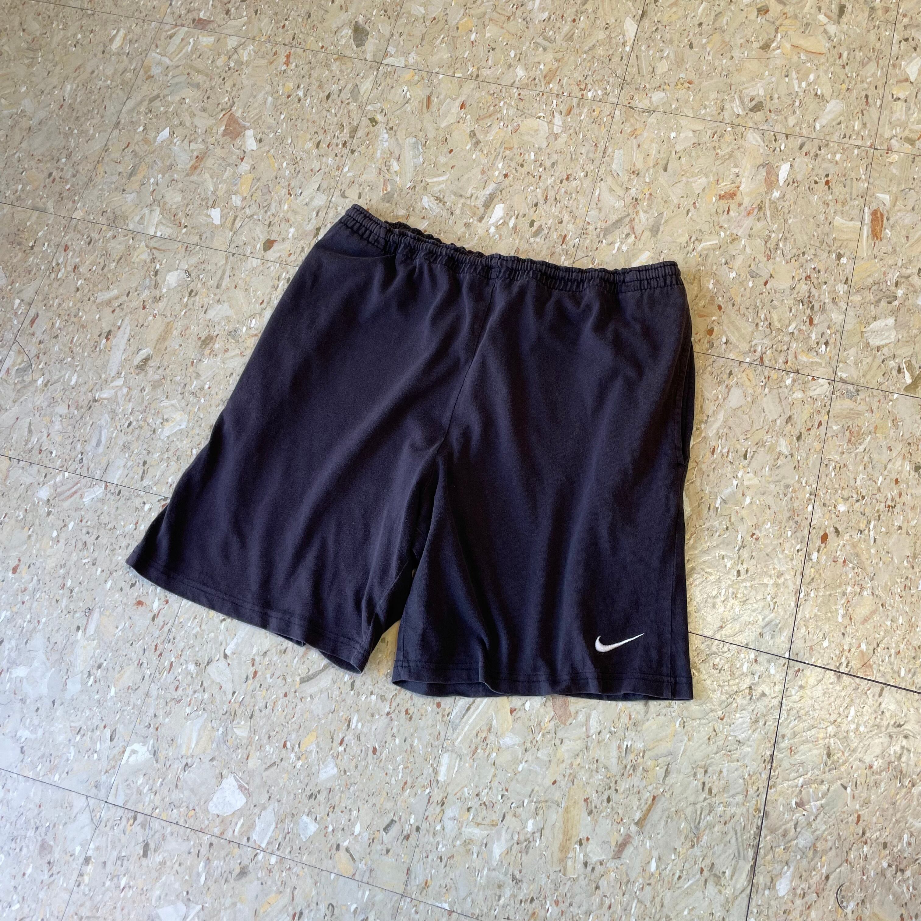 希少！ 90s USA製 NIKE ミシガン大学 バスパン ショーツ バスケット 90s 【NIKE】 ナイキ ショーツ バスパン スミクロ size.S | 古着屋 芥