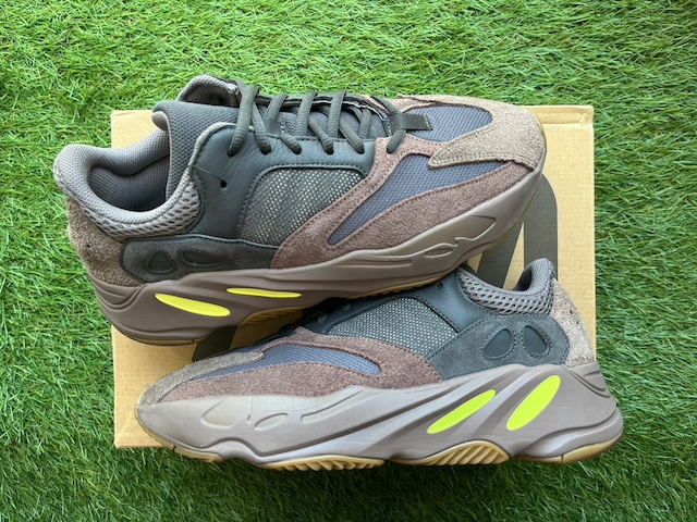 均一SALE‼ adidas YEEZY BOOST 700 MAUVE 28.5cm EE9614 61539