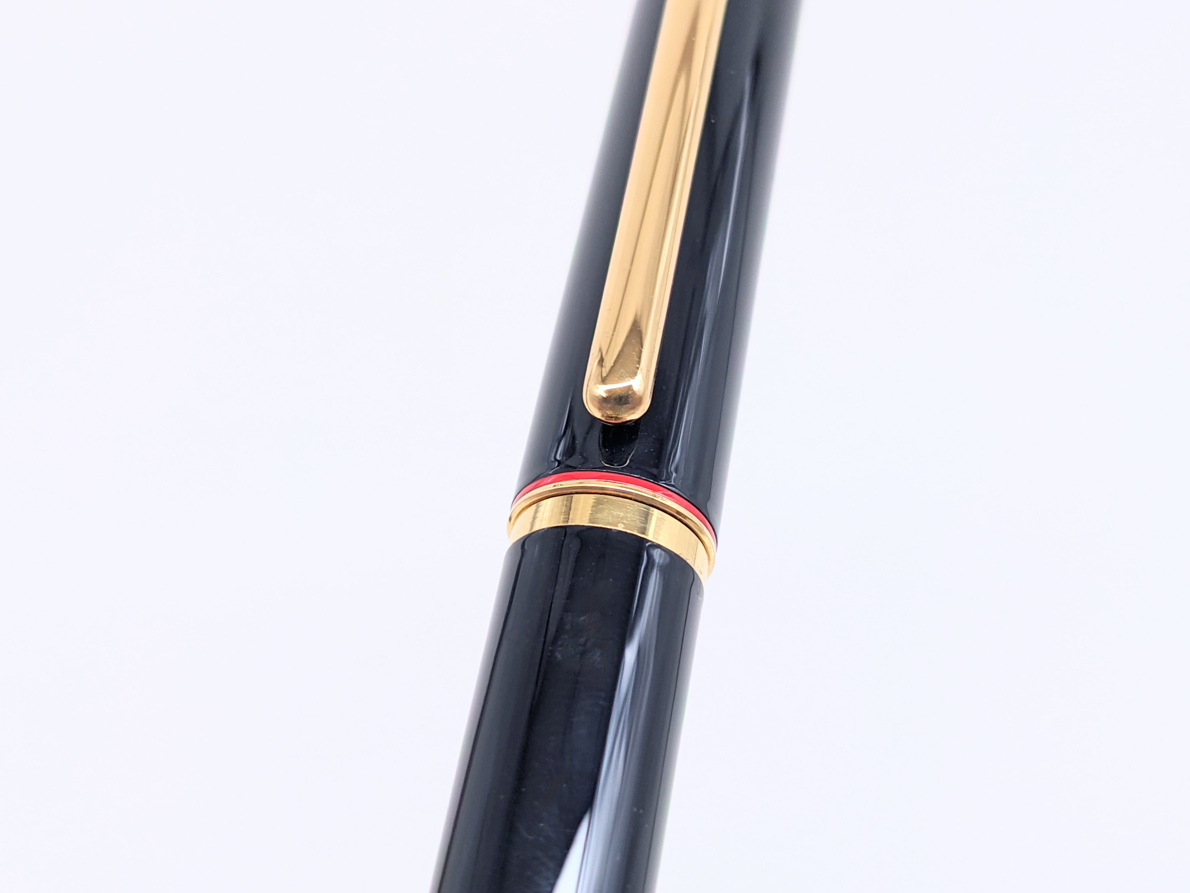 Valentino gravani 14K F 万年筆 ボルドー 廃番 80s ヴァレンチノ・ガラヴァーニ VALENTINO GARAVANI （細字） 14K