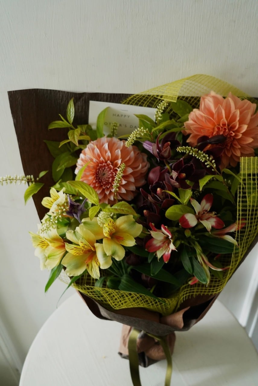 母の日ブーケ【 Premier 】*5/14 - 5/18 お届け