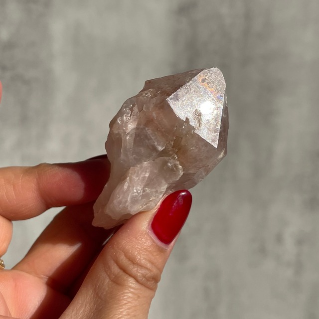 ブラジル・バイーア州ジャコビナ産【ピンキッシュアメジスト - Pink Amethyst】⑤ 鉱物 天然石 パワーストーン